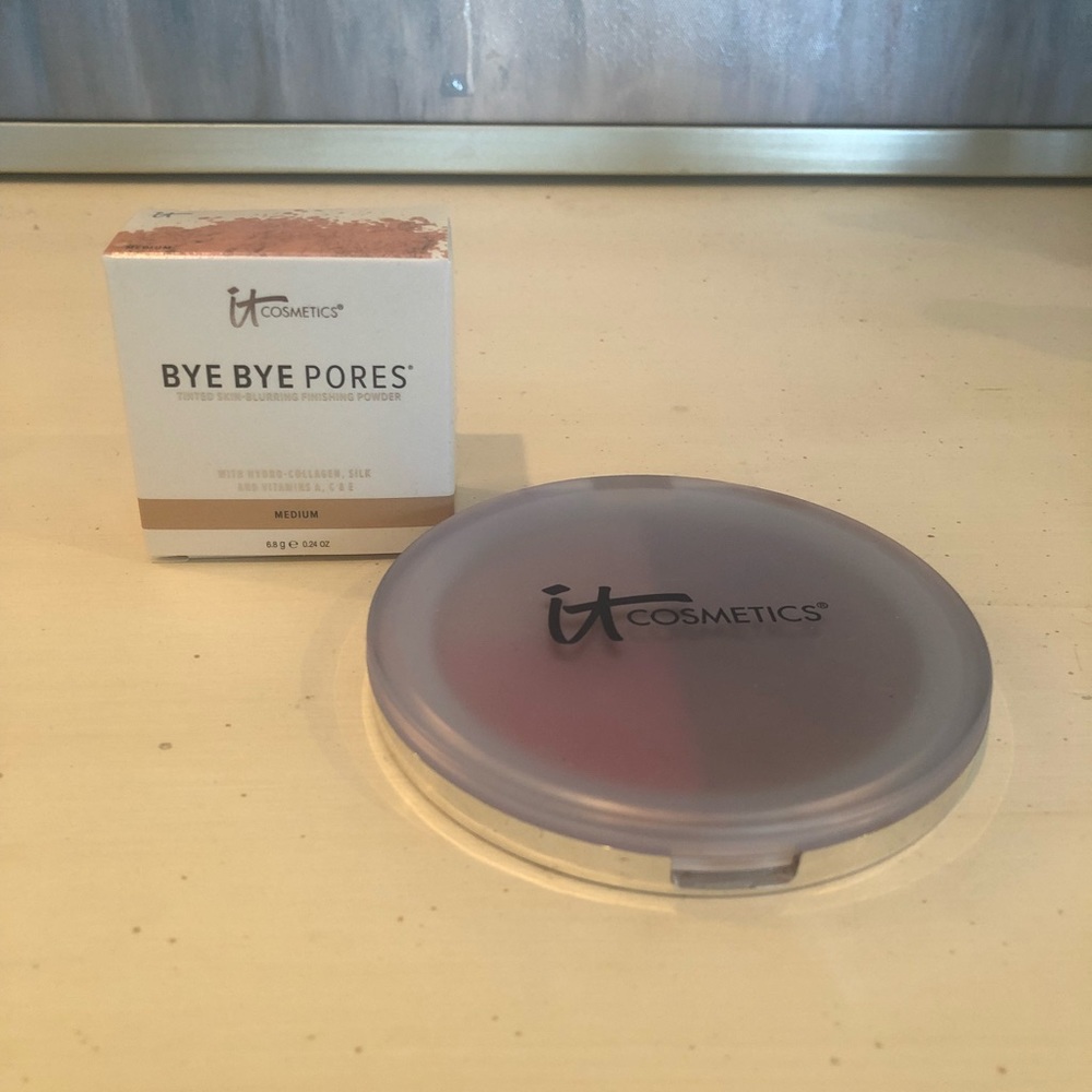 It Cosmetics (Bye Bye Pores, & Vitality Face Disk)
